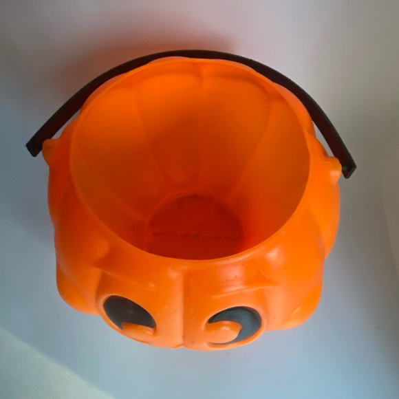 Vintage 90's Blow Mold Pumpkin - Picture 2 of 12